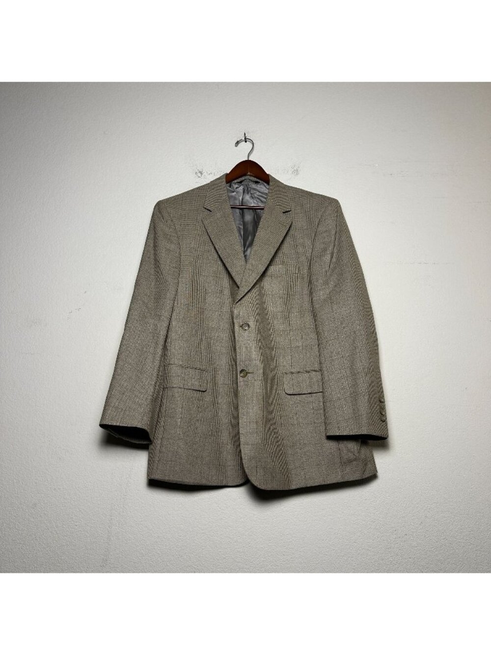 Jos A Bank Men 46R Beige Herringbone Sport Coat Jacket Casual Brown Minimal Prep